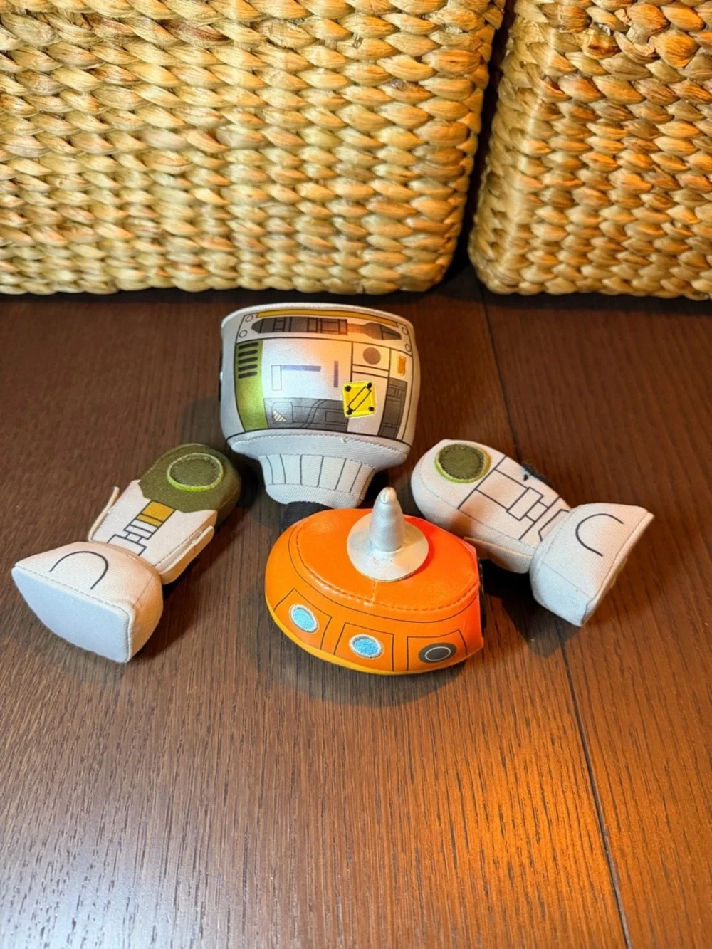 Star Wars Galaxy’s Edge Trading Post Chopper Droid Plush with removable parts